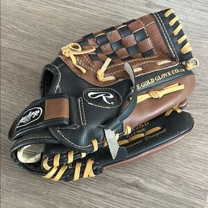 Rawlings Black and Brown Baseball Glove
